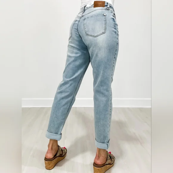 Judy Blue MR Medium Wash V Front Cuffed Boyfriend Jeans Cool Tech Various NEW - Picture 12 of 16